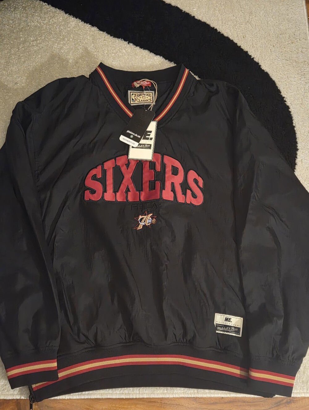 MITCHELL & NESS MELODY EHSANI 76ERS SHOOTING PULLOVER